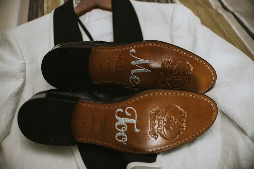 groom’s shoes